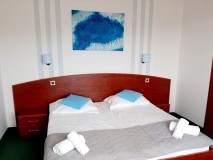 Łóżko w hotelu MALACHIT Medical SPA Hotel ***