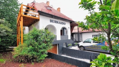 Już na pierwszy rzut oka widać, czego turyści mogą się spodziewać po apartamencie Apartamenty Bernardo z Karpacza w górach.
