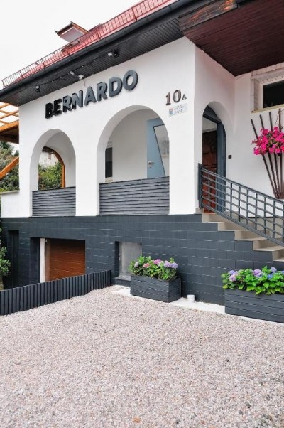 Tak prezentuje się apartament Apartamenty Bernardo (Karpacz) - obiekt widziany od zewnątrz. Karkonosze