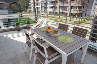 Pogorzelica - apartament Blue Baltic to obiekt turystyczny z jadalnią, urządzoną i wyposażoną jak należy.