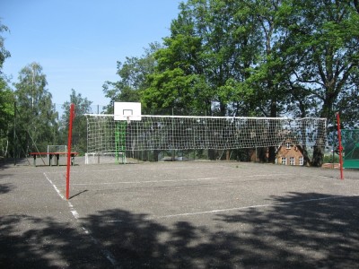 Apartament ZIELONE WZGÓRZE w górach dysponuje własnym boiskiem sportowym | ul. Poznańska 5 w Karpaczu.