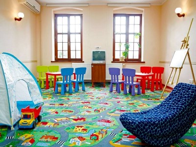 Właśnie tak wygląda dziecięcy pokój zabaw, jaki mają do dyspozycji turyści w rezydencji Rezydencja APOLLO w Karpaczu.