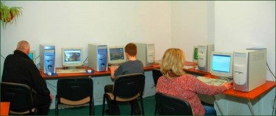 Pensjonatowi LIDER w Szklarskiej Porębie nie brakuje sali konferencyjnej, idealnej dla klientów biznesowych.