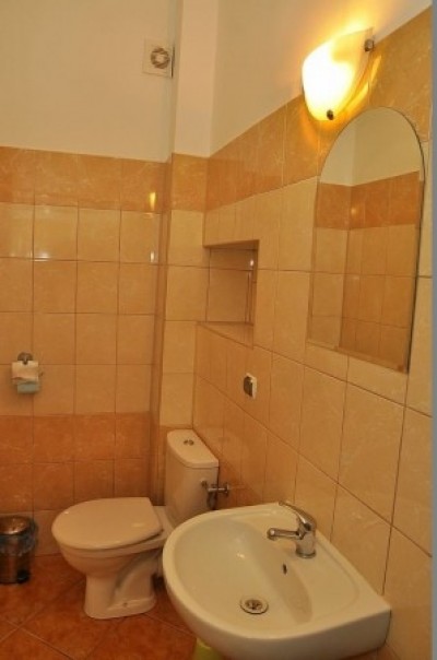 Fotka przedstawia łazienkę w domku letniskowym Pokoje u Anety