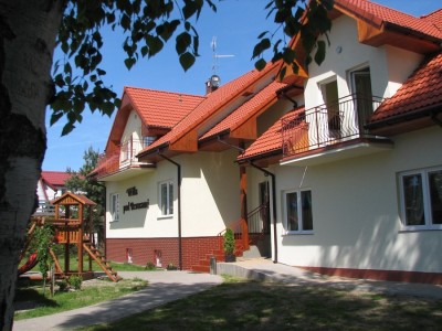 Rzut oka na to, jak pokój Willa POD BRZOZAMI w Niechorzu (ul. Śląska 5) prezentuje się od zewnątrz.