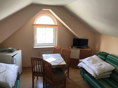 Zdjęcie przedstawia pokój w pokoju Dom Gościnny ADA w Niechorzu (woj. zachodniopomorskie)