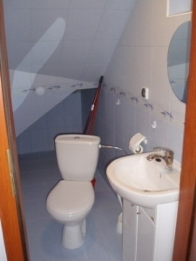 Domek Letniskowy SŁONECZNE DOMKI nad morzem posiada tak wyposażone łazienki