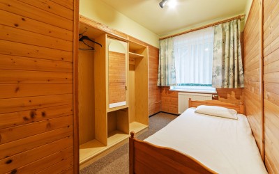 Fotka przedstawia pokój w pokoju Willa ALASKA w Karpaczu (woj. dolnośląskie)