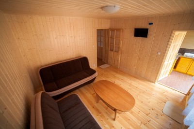 Zdjęcie wnętrza pokoju w domku letniskowym Ośrodek LAJKONIK