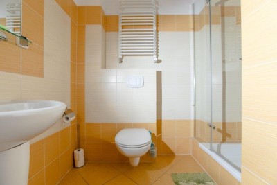 Na zdjęciu widzimy łazienka w pokoju Dom Wczasowy MALINKA nad morzem
