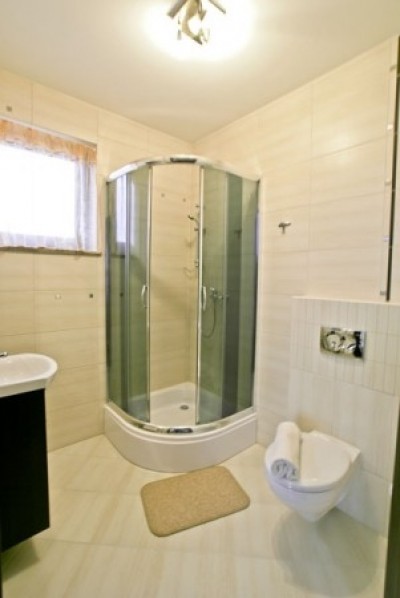 W pensjonacie Villa Avena w Niechorzu można skorzystać z łazienki przedstawionej na zdjęciu