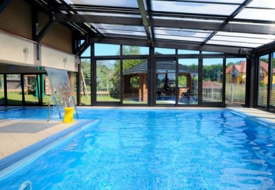 Tak właśnie wygląda basen, który dla wypoczywających w regionie turystów przygotowuje pensjonat Villa Avena.