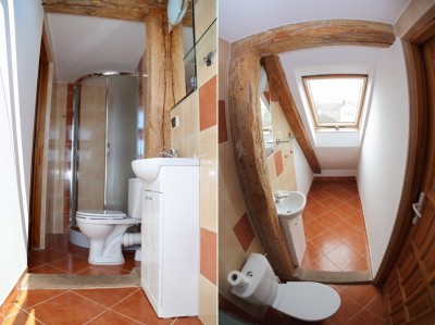 W pokoju Wczasowisko SYRENA w Niechorzu można skorzystać z łazienki przedstawionej na zdjęciu