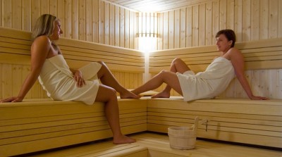 Rezydencja AS w Karpaczu to pokój, gdzie turyści mogą swobodnie korzystać z sauny na terenie obiektu w górach.