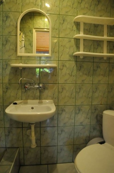 Tak prezentuje się łazienka w domku letniskowym MEWA (ul. Spokojna 5, 72-351 Pogorzelica)
