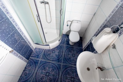 Pensjonat GĄSIOROWSKI nad morzem posiada tak wyposażone łazienki