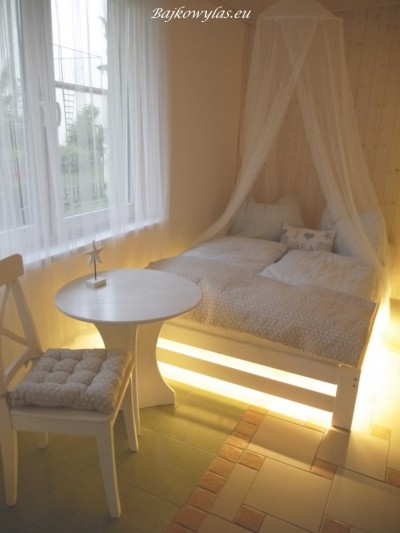 Dom Gościnny BAJKOWY LAS w Pobierowie - zdjęcie łóżka małżeńskiego