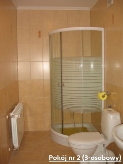 W pokoju Dom Gościnny VIRGO w Pustkowie można skorzystać z łazienki przedstawionej na fotce