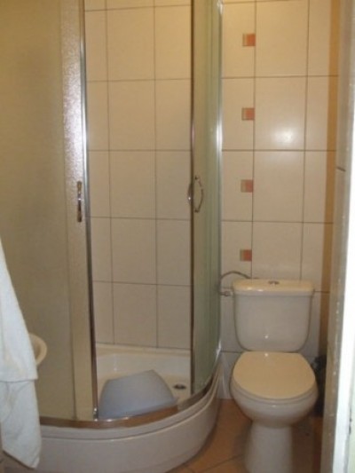 Fotografia przedstawia łazienkę w domu gościnnym Dom Gościnny PAWEŁ
