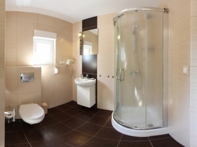 W apartamencie Apartamenty POD MUZAMI w Rewalu można skorzystać z łazienki przedstawionej na fotografii