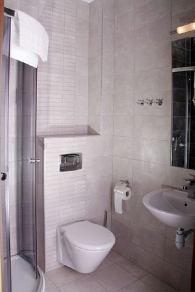 Przykładowa łazienka w pensjonacie Frajda (nad morzem, woj. zachodniopomorskie)