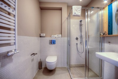 Przykładowa łazienka w apartamencie Apartamenty BURSZTYNOWA 17 (nad morzem, woj. zachodniopomorskie)