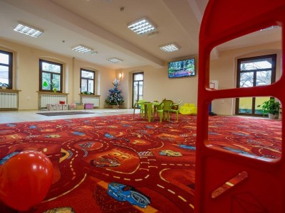 Pokój NOWA Królowa Karkonoszy w górach przygotował dla najmłodszych gości specjalny pokój zabaw (Karpacz w regionie Karkonosze).