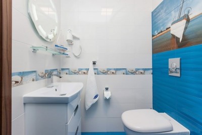 Po całym dniu pełnym atrakcji w Pobierowie można odświeżyć się w takiej oto łazience w pensjonacie VIVA LA MER