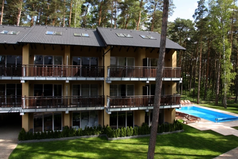 Pierwsze wrażenie można zrobić tylko raz - a oto jakie wywiera apartament LEŚNY RESORT za sprawą zewnętrznej prezencji.