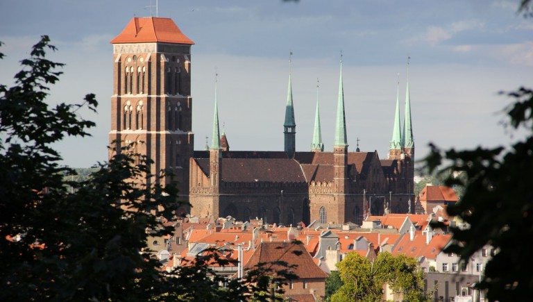 Czemu wieża kościoła mariackiego w Gdańsku jest płaska?
