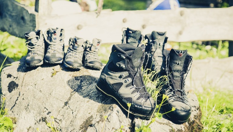 Jak wybrać najlepsze buty trekkingowe na górskie podboje?