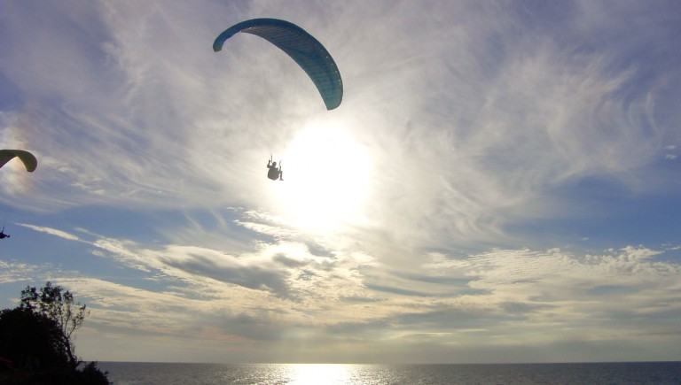 Paralotnie i skoki spadochronowe